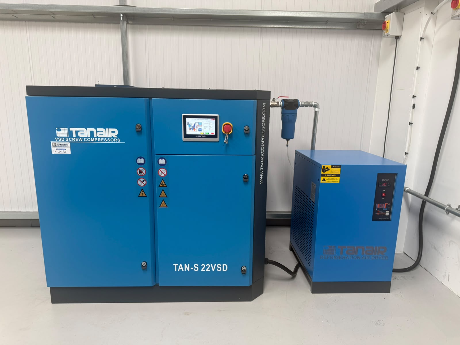 Tanair 22kW VSD compressor and dryer installed at KUT Machinery