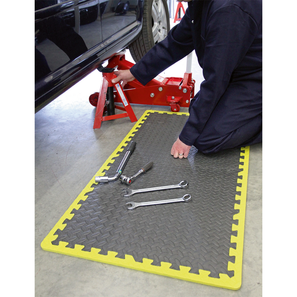 Sealey MIC1218Y3 ⏐ Interlocking EVA Foam Workshop Mat Set with Hi-Vis Edges 1240 x 1825mm
