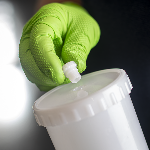 Sealey PC01 ⏐ Paint Spray Gun Pot with Brass Fitting 600ml - White