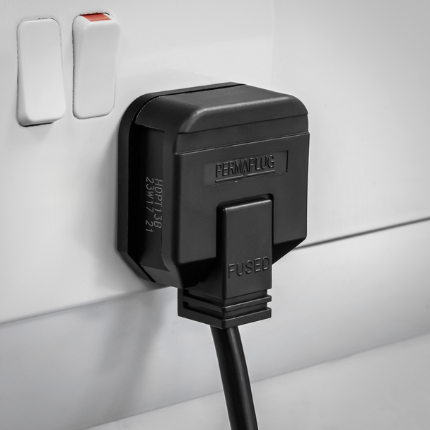 Sealey PL/13/3S ⏐ 13A Heavy-Duty Plug - Black