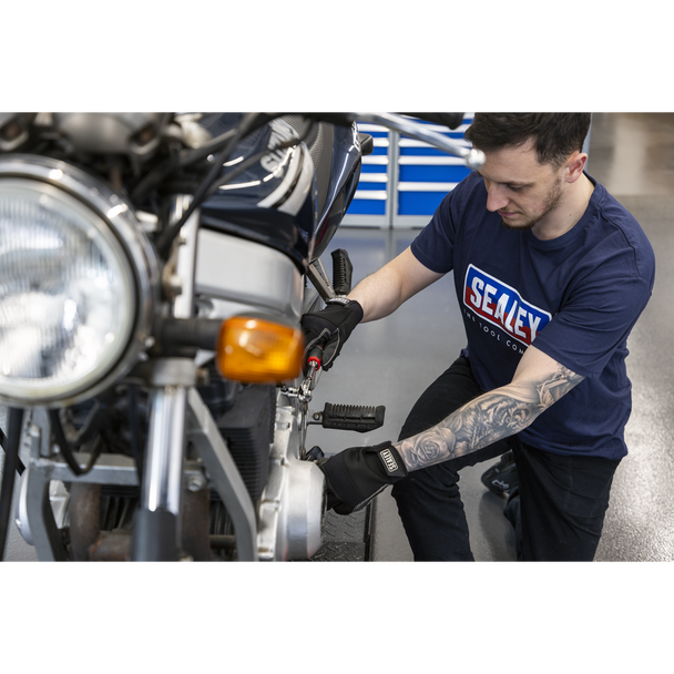 Sealey PSEXTM ⏐ Sealey Logo T-Shirt - Medium