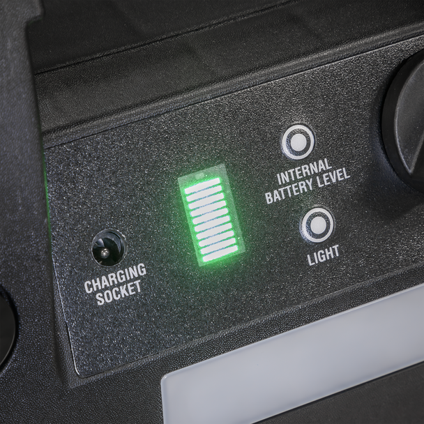 Sealey RS105B ⏐ RoadStart® 12/24V Emergency 8-Cylinder Jump Starter 6L