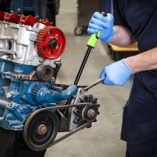 Sealey S01138 ⏐ Siegen Heavy-Duty Angled Pry Bar Set with Hammer Cap 4pc