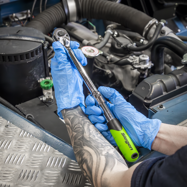 Sealey S01283 ⏐ Siegen Extendable Ratchet Wrench 3/8"Sq Drive