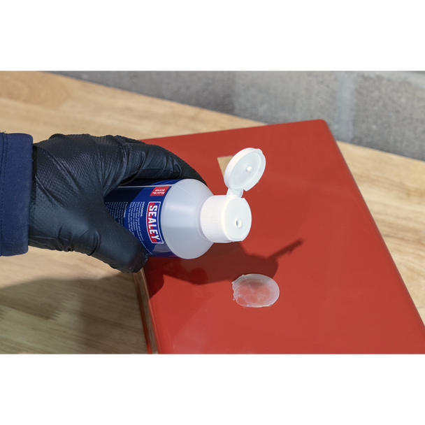 Sealey SCS105 ⏐ Glue Removal Fluid 200ml