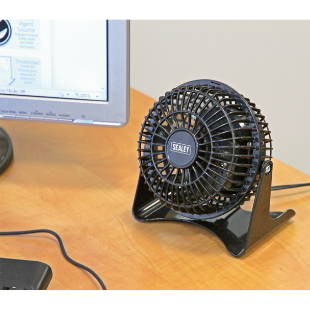 Sealey SFF04 ⏐ Mini Desk Fan 4" 230V
