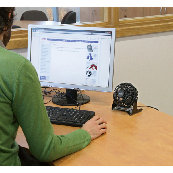 Sealey SFF04 ⏐ Mini Desk Fan 4" 230V