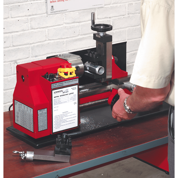 Sealey SM3002 ⏐ Metalworking Lathe 300mm Between Centres