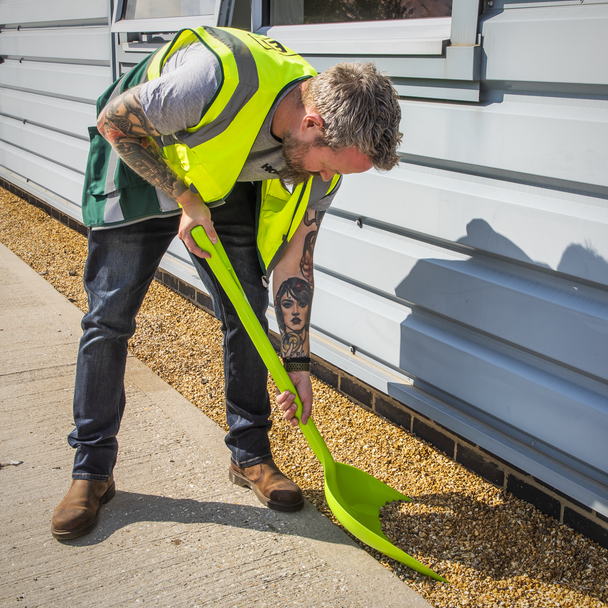 Sealey SS10 ⏐ General-Purpose Polypropylene Shovel with 690mm Handle