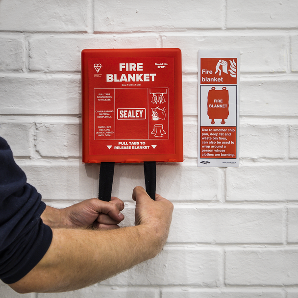 Sealey SS53V1 ⏐ Worksafe® Fire Blanket Safety Sign - Self-Adhesive Vinyl