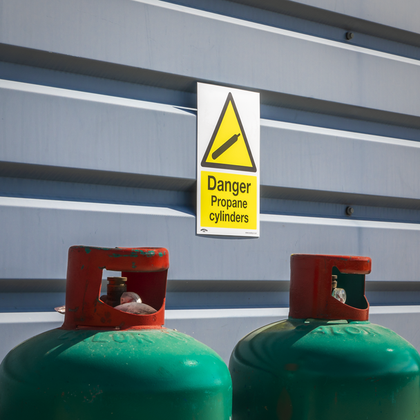 Sealey SS62V1 ⏐ Worksafe® Danger Propane Cylinders Safety Sign - Self-Adhesive Vinyl