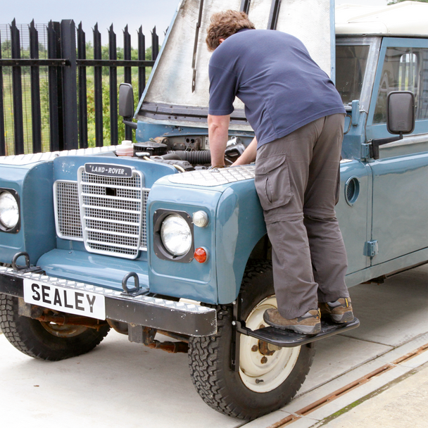 Sealey STS01 ⏐ Folding Wheel Step