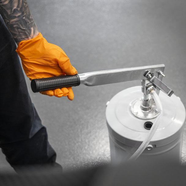 Sealey TP16 ⏐ Oil Dispensing Unit 14L