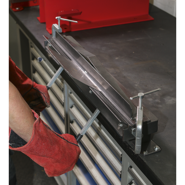 Sealey TS01 ⏐ Vice/Bench Mounting Sheet Metal Folder 700mm