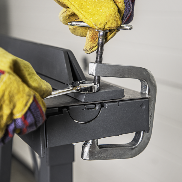 Sealey TS02 ⏐ Floor Standing Sheet Metal Folder 1000mm