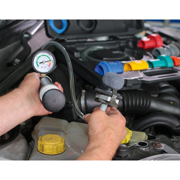 Sealey VS0031 ⏐ Cooling System & Cap Testing Kit