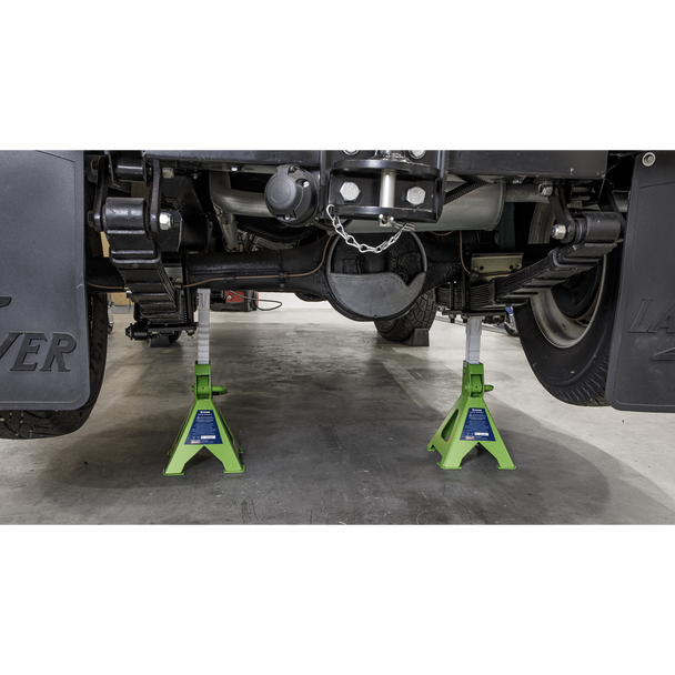 Sealey VS2003HV ⏐ Ratchet Type Axle Stands (Pair) 3 Tonne Capacity per Stand - Hi-Vis Green