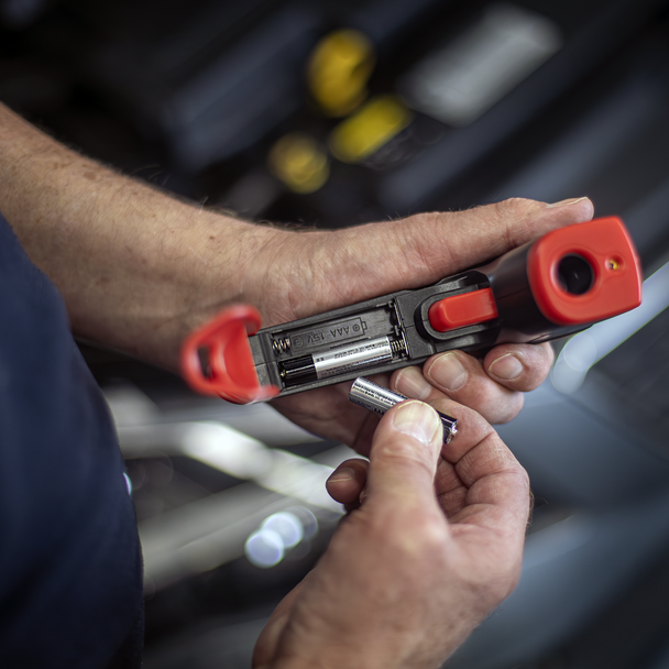 Sealey VS900 ⏐ Infrared Laser Digital Thermometer 12:1