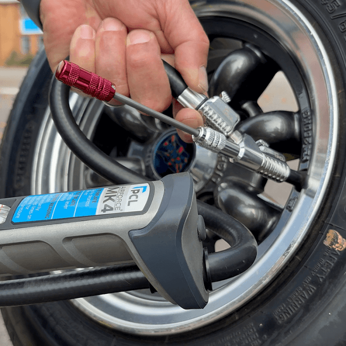 PCL CRT502 | Quick Change Tyre Vale Core Removal Tool, Magnetic Core Retainer